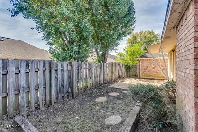 $176,000 | 400 Twin Lakes North, Clinton, MS 39056