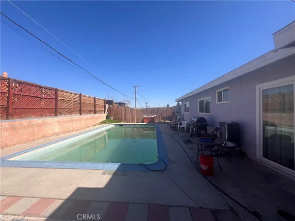 a view of outdoor space