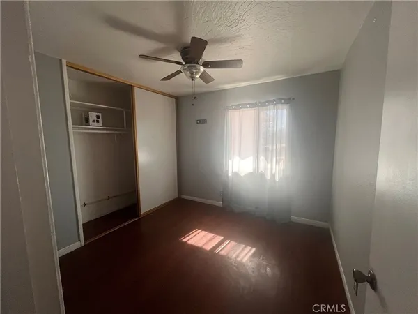 a view of empty room with window