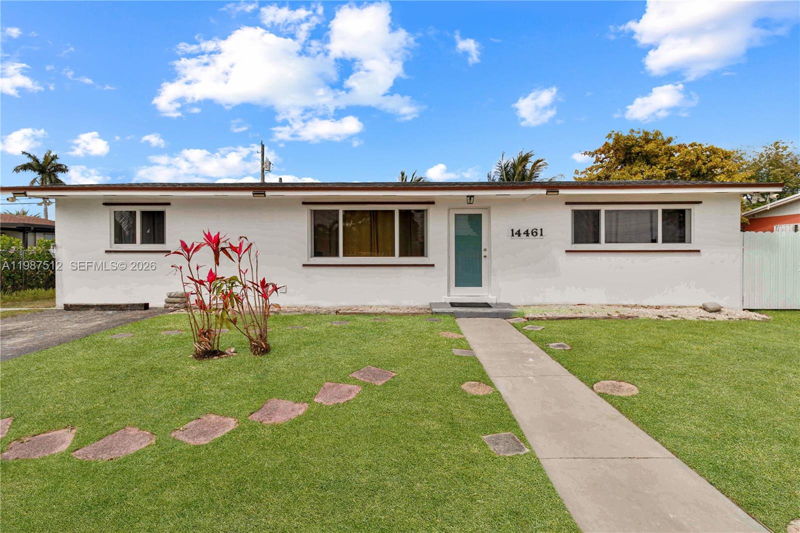 a front view of house with yard