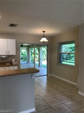 $2,300 | 1139 Southwest 43rd Street, Cape Coral, FL 33914