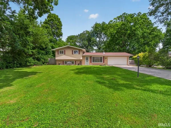 $214,900 | 3728 Spruce Drive, Fort Wayne, IN 46809