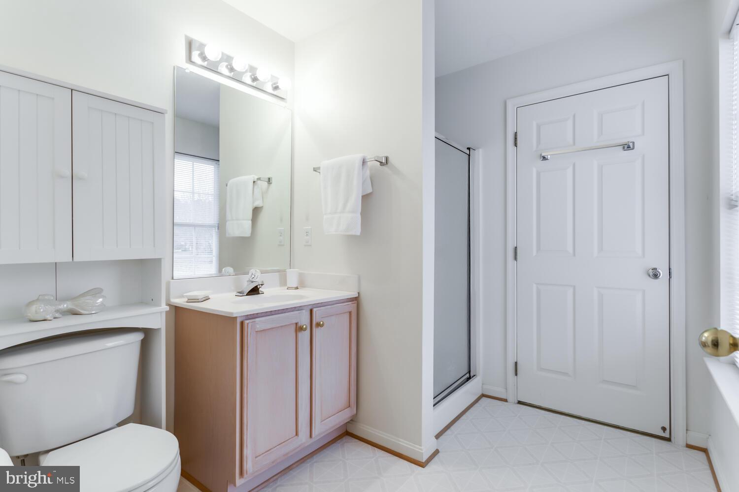 17370 Rock Point Road Newburg, MD 20664 - Photo 15 of 71 Full bath on main level