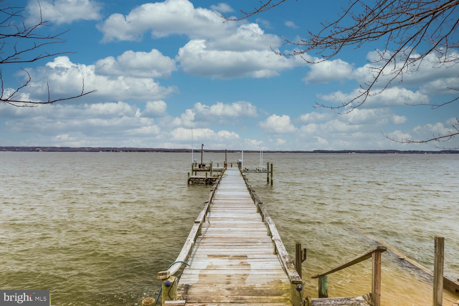 17370 Rock Point Road Newburg, MD 20664 - Photo 52 of 71 Boat lift