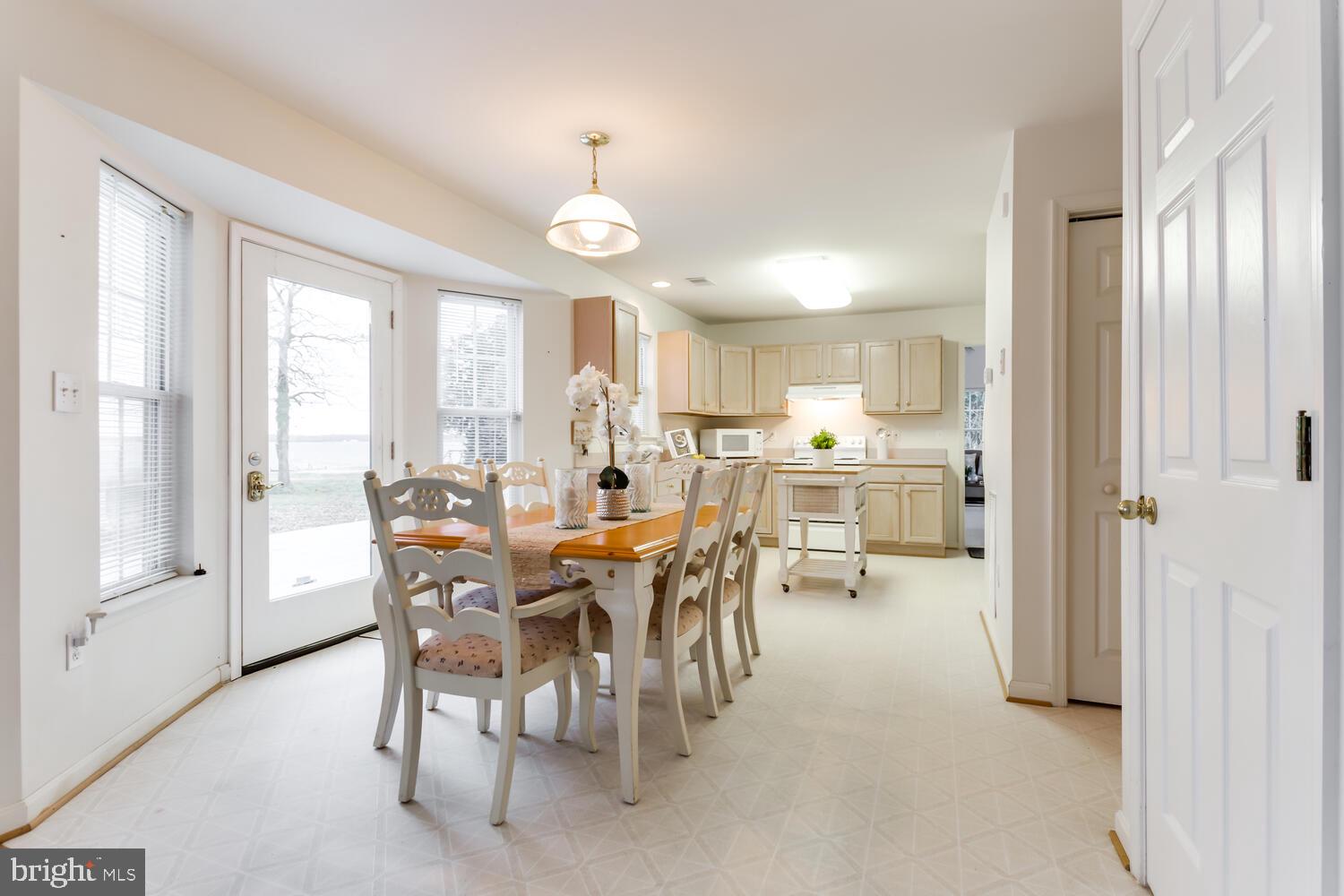 17370 Rock Point Road Newburg, MD 20664 - Photo 9 of 71 Open floor plan