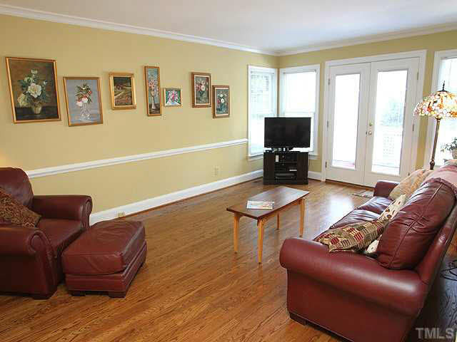 2105 Camrose Street Raleigh, NC 27608 - Photo 5 of 16 Photo 5