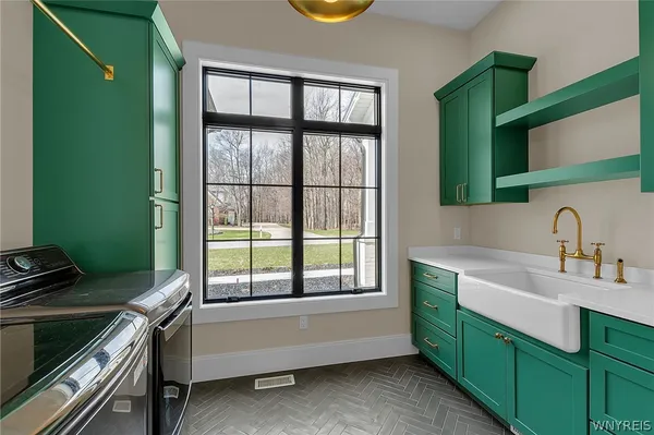 $2,350,000 | 4975 Spaulding Drive, Clarence, NY 14031