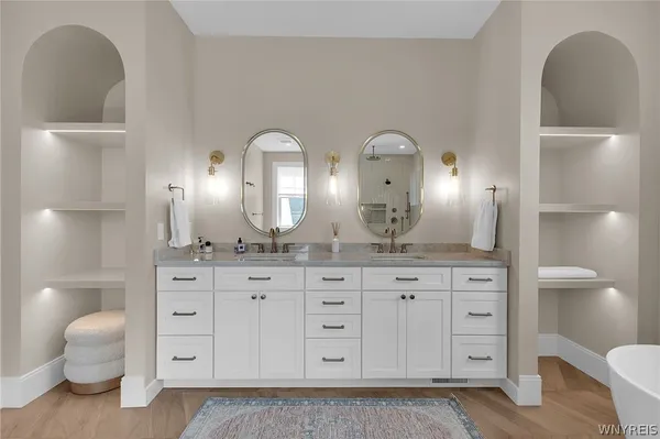 $2,350,000 | 4975 Spaulding Drive, Clarence, NY 14031