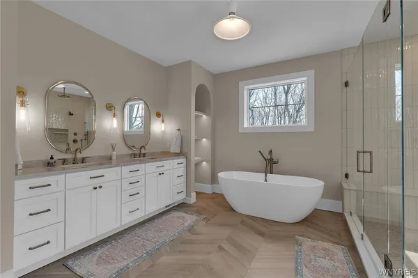 $2,350,000 | 4975 Spaulding Drive, Clarence, NY 14031