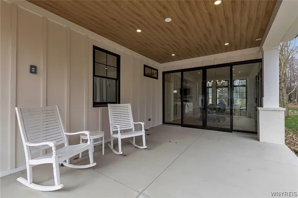 $2,350,000 | 4975 Spaulding Drive, Clarence, NY 14031