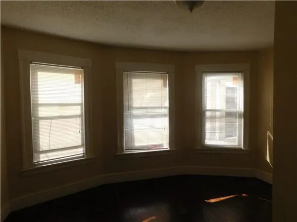 $1,900 | 56-58 Edwin Street, Unit 2, Bridgeport, CT 06607