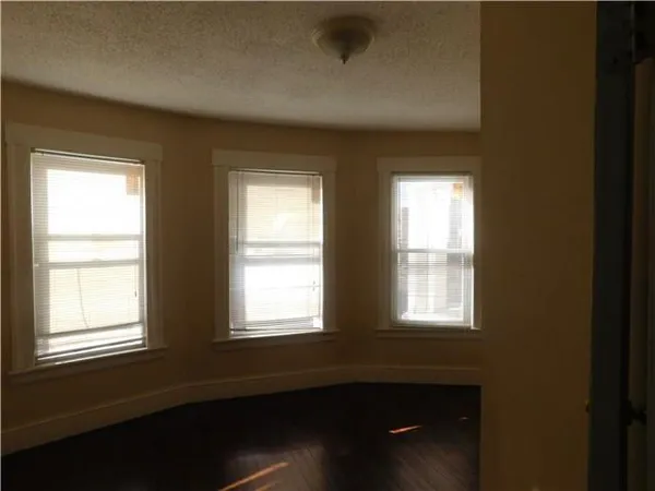 $1,900 | 56-58 Edwin Street, Unit 2, Bridgeport, CT 06607