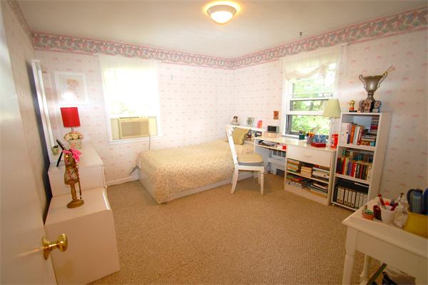 75 Boulder Road Newton, MA 02459 - Photo 10 of 15