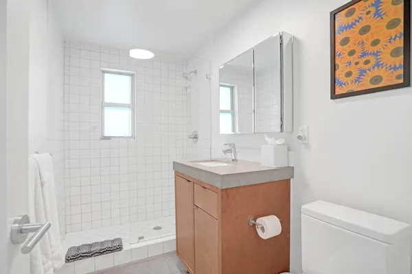 $4,000 | 625 Northeast 13th Avenue, Unit 2, Fort Lauderdale, FL 33304
