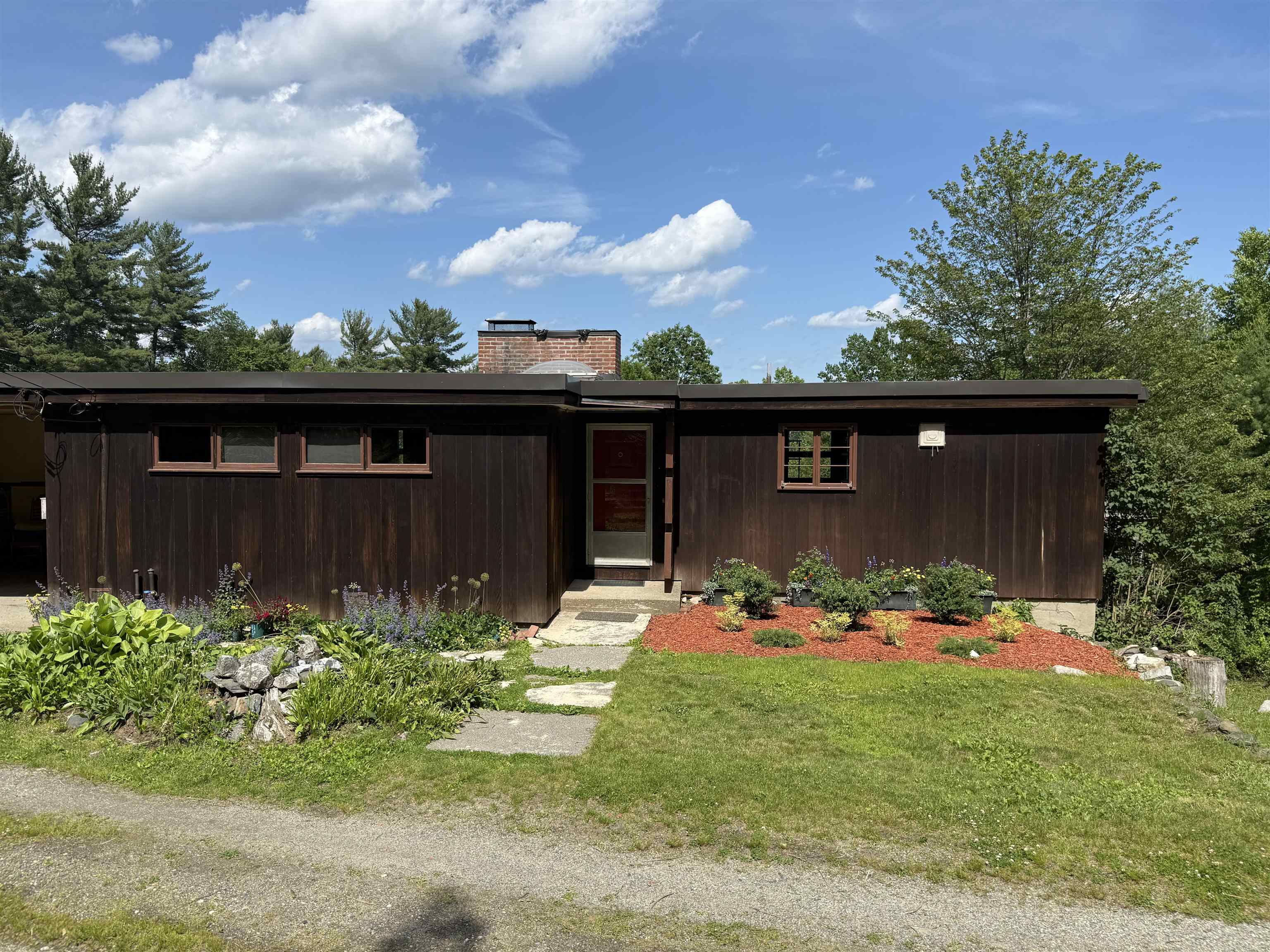 211 Pleasant Valley Road Brattleboro, VT 05301 - Photo 5 of 44