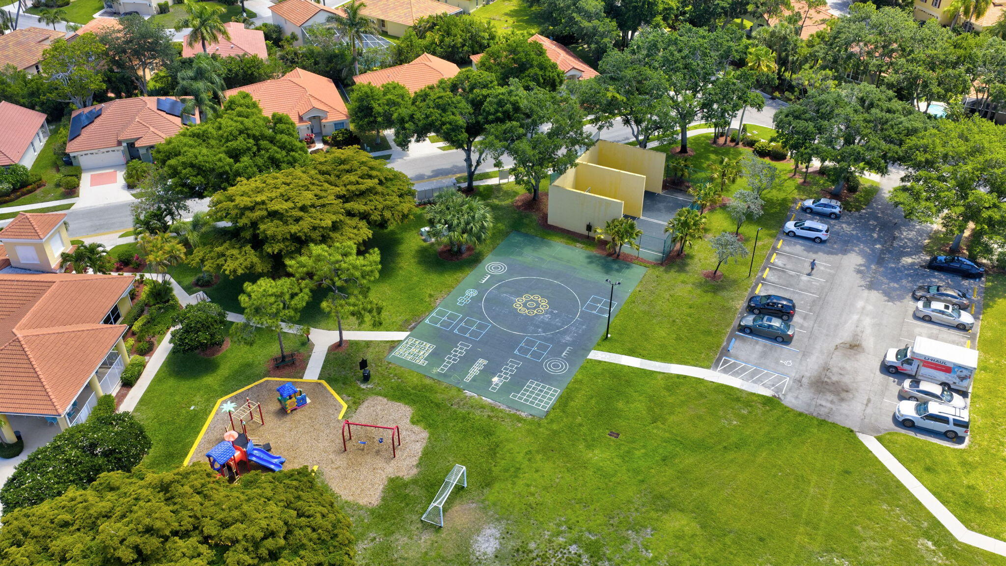 2097 Bonisle Circle Riviera Beach, FL 33418 - Photo 34 of 35 Play Area