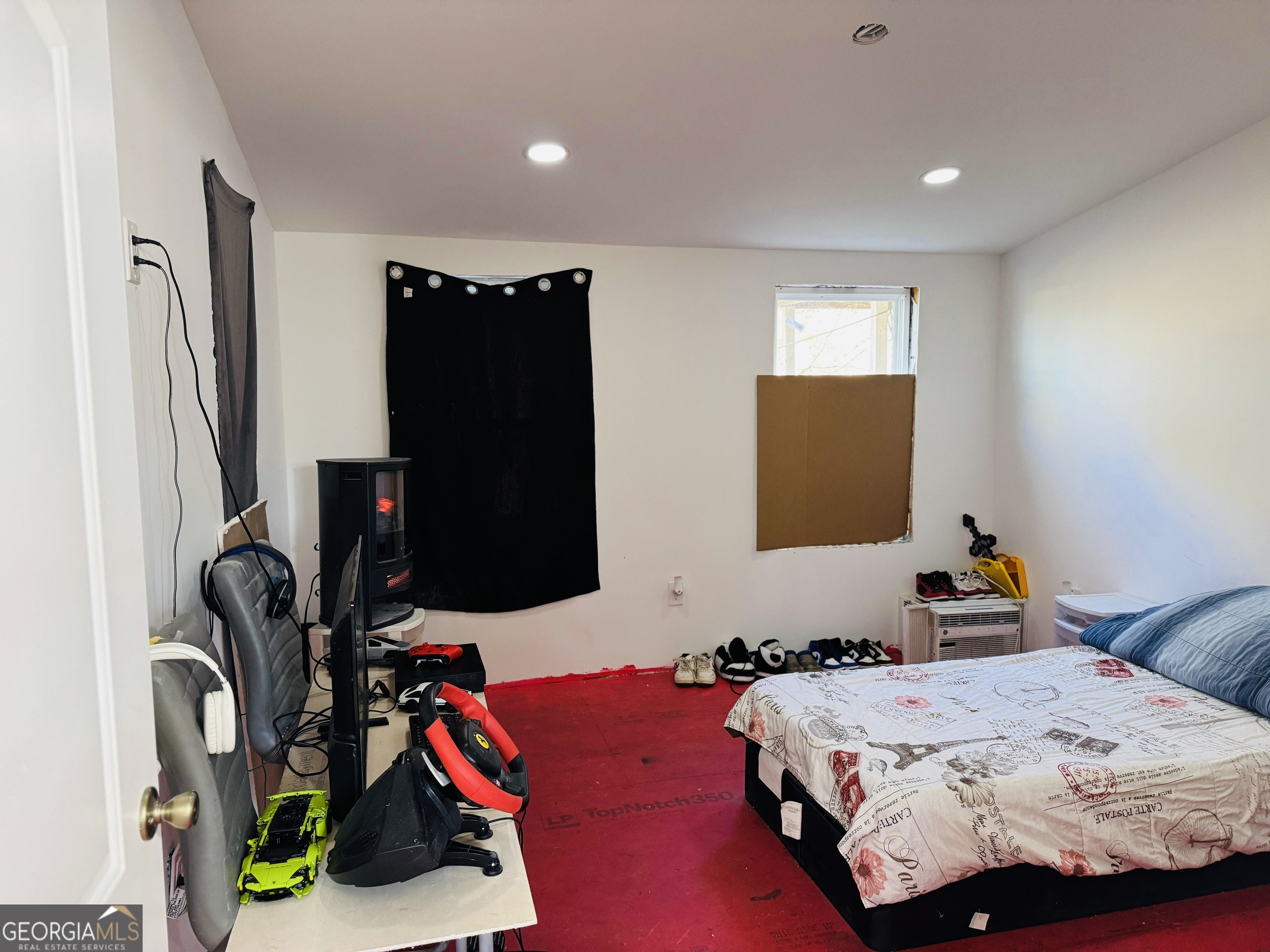508 McKibben Road Buchanan, GA 30113 - Photo 19 of 20 a bedroom with a bed and dresser