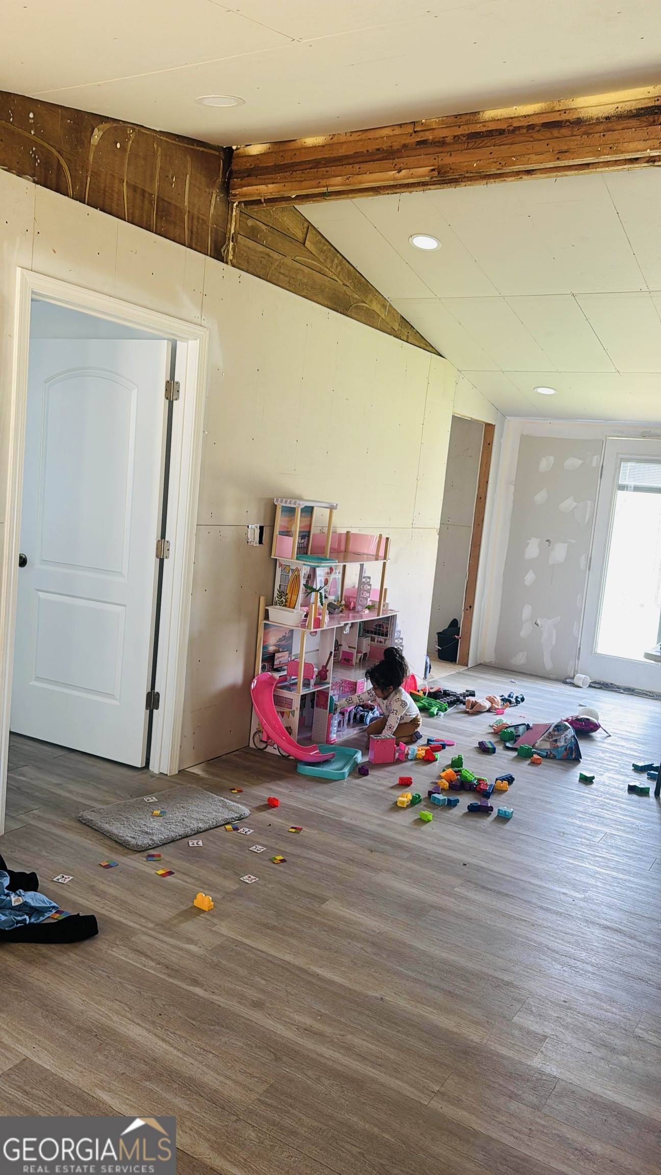 508 McKibben Road Buchanan, GA 30113 - Photo 8 of 20 a view of play room with toys