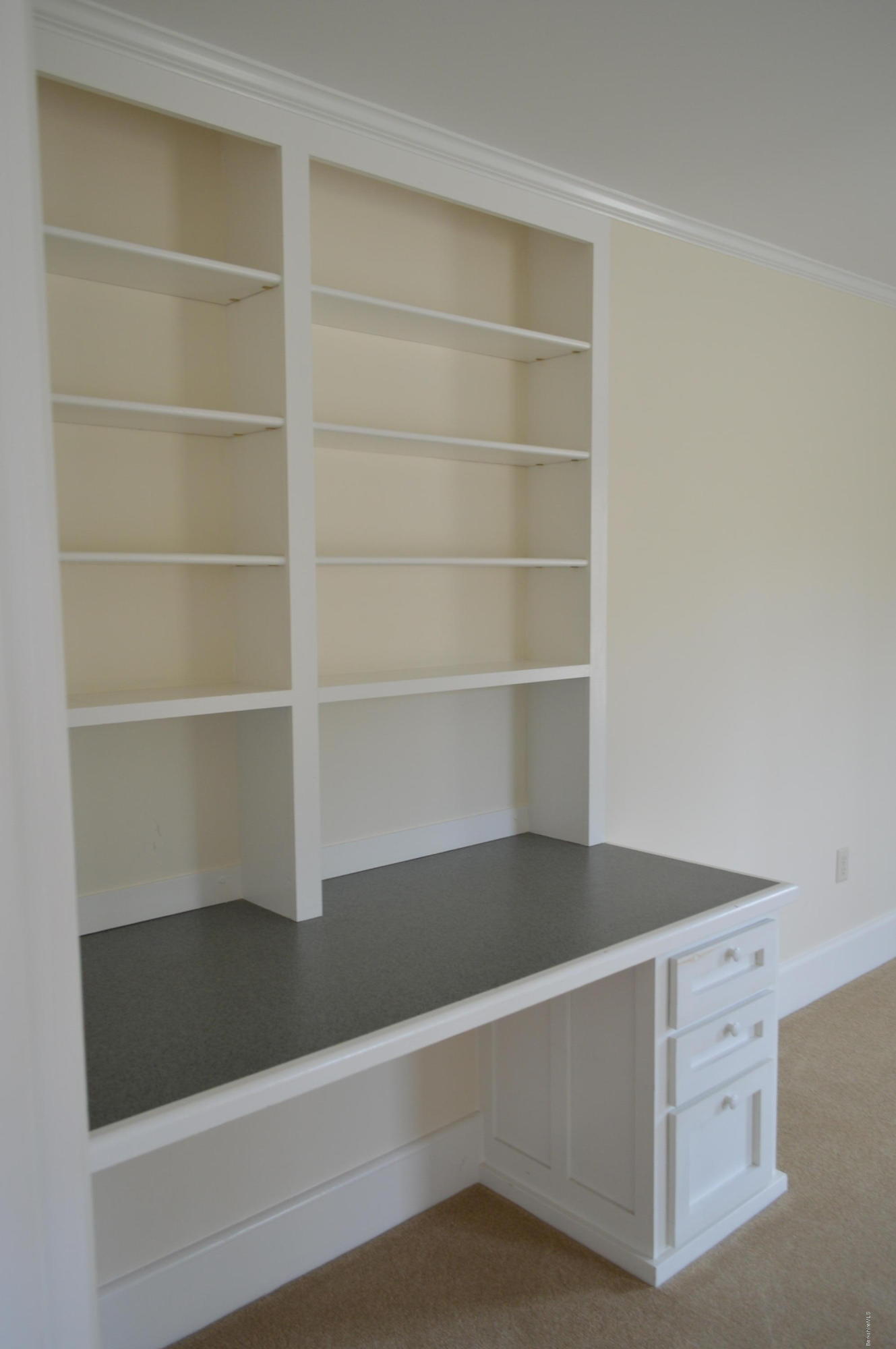 11 Rossiter Road Richmond, MA 01254 - Photo 22 of 40 a living room with closet