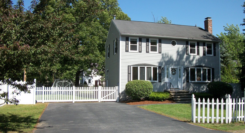 26 Warren Road Tewksbury, MA 01876 - Photo 1 of 20 Gallery Image 1