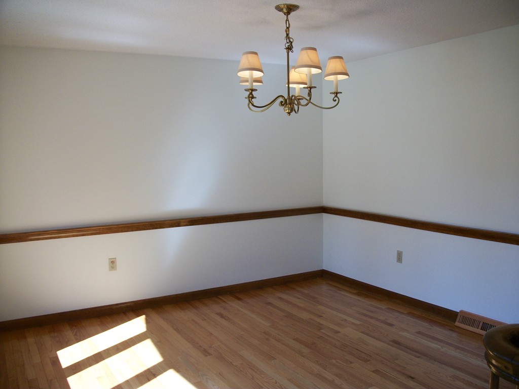 26 Warren Road Tewksbury, MA 01876 - Photo 6 of 20 Gallery Image 6