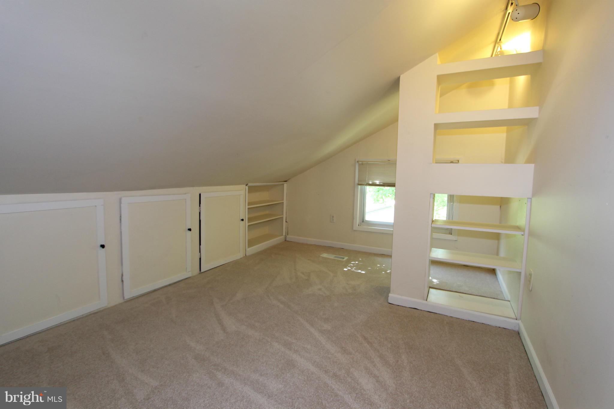 4424 Flintstone Road Alexandria, VA 22306 - Photo 15 of 17 Bedroom