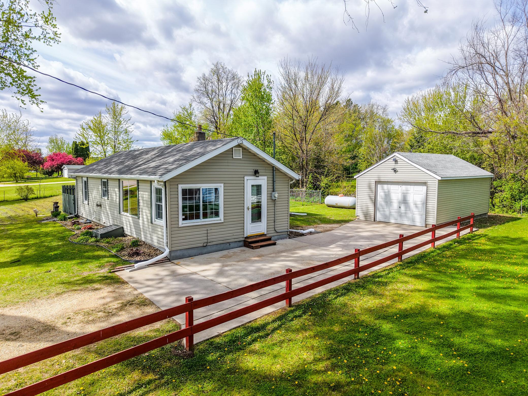 5757 65th Avenue Southeast Rochester, MN 55904 - Photo 41 of 48