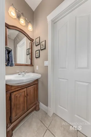 $850,000 | 1280 Southwest 3rd Avenue, Fruitland, ID 83619