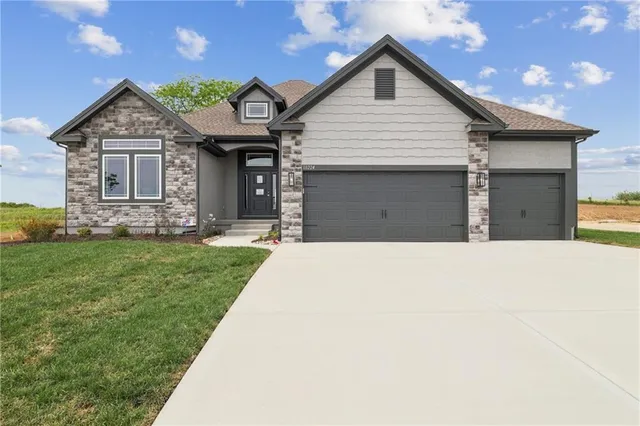 $623,160 | 7000 Northeast 102nd Court, Kansas City, MO 64156