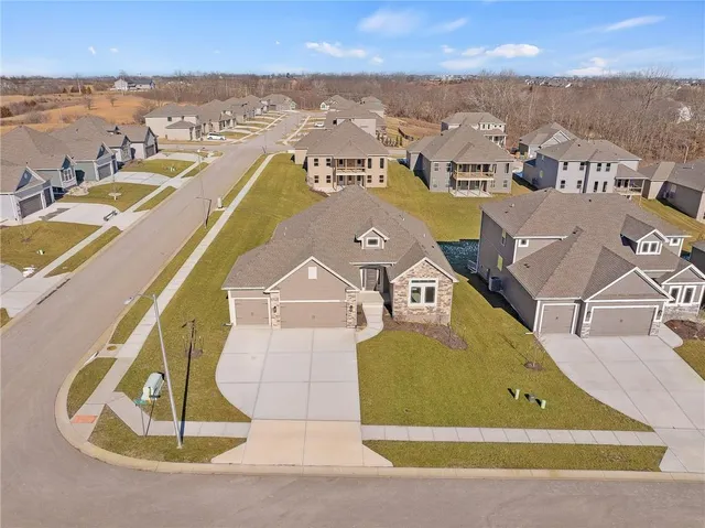 $623,160 | 7000 Northeast 102nd Court, Kansas City, MO 64156