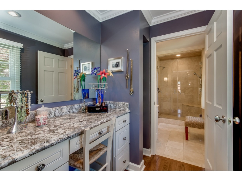 230 Galway Road Bristol, TN 37620 - Photo 21 of 36 Master bath