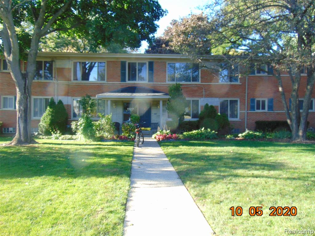 1127 Derby Road, Unit 7 Birmingham, MI 48009 - Photo 2 of 15
