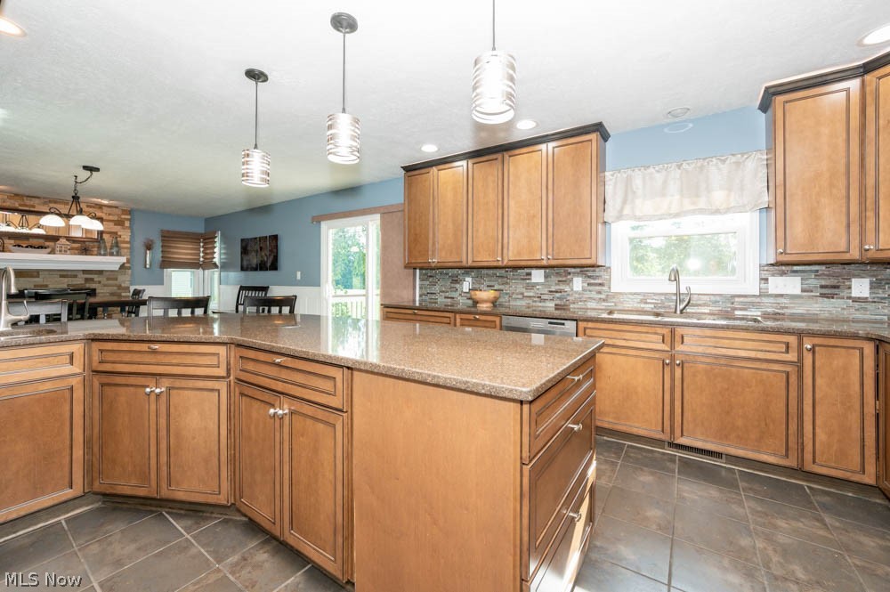 7614 Struthers Road Youngstown, OH 44514 - Photo 11 of 31 another view of updated kitchen