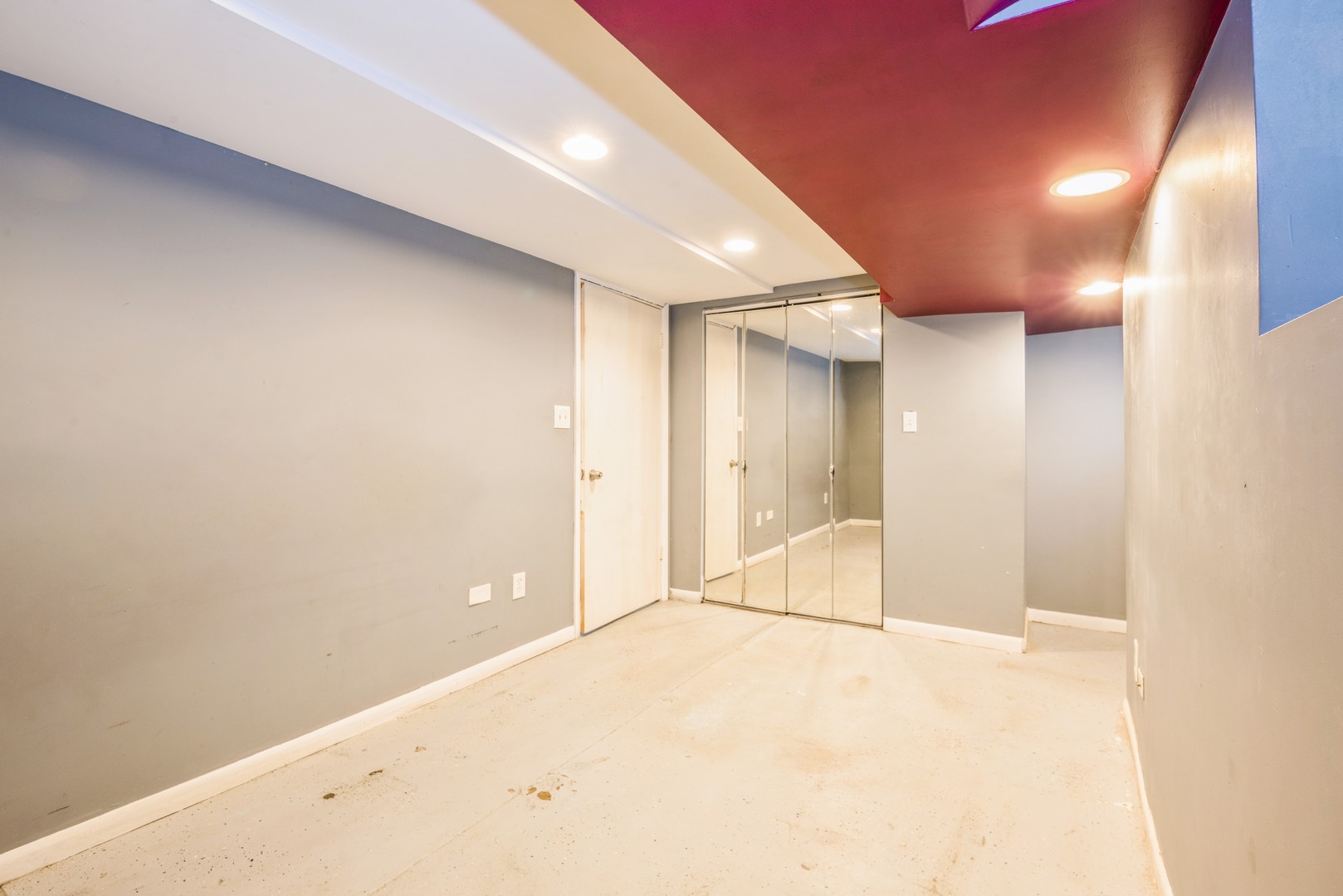 4937 South Prairie Avenue Chicago, IL 60615 - Photo 13 of 15 a view of an empty room