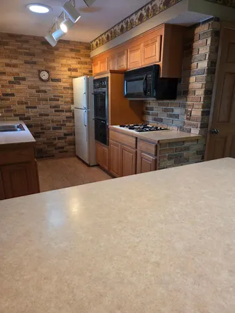 $389,000 | 11760 Sand Creek Drive Northwest, Coon Rapids, MN 55448