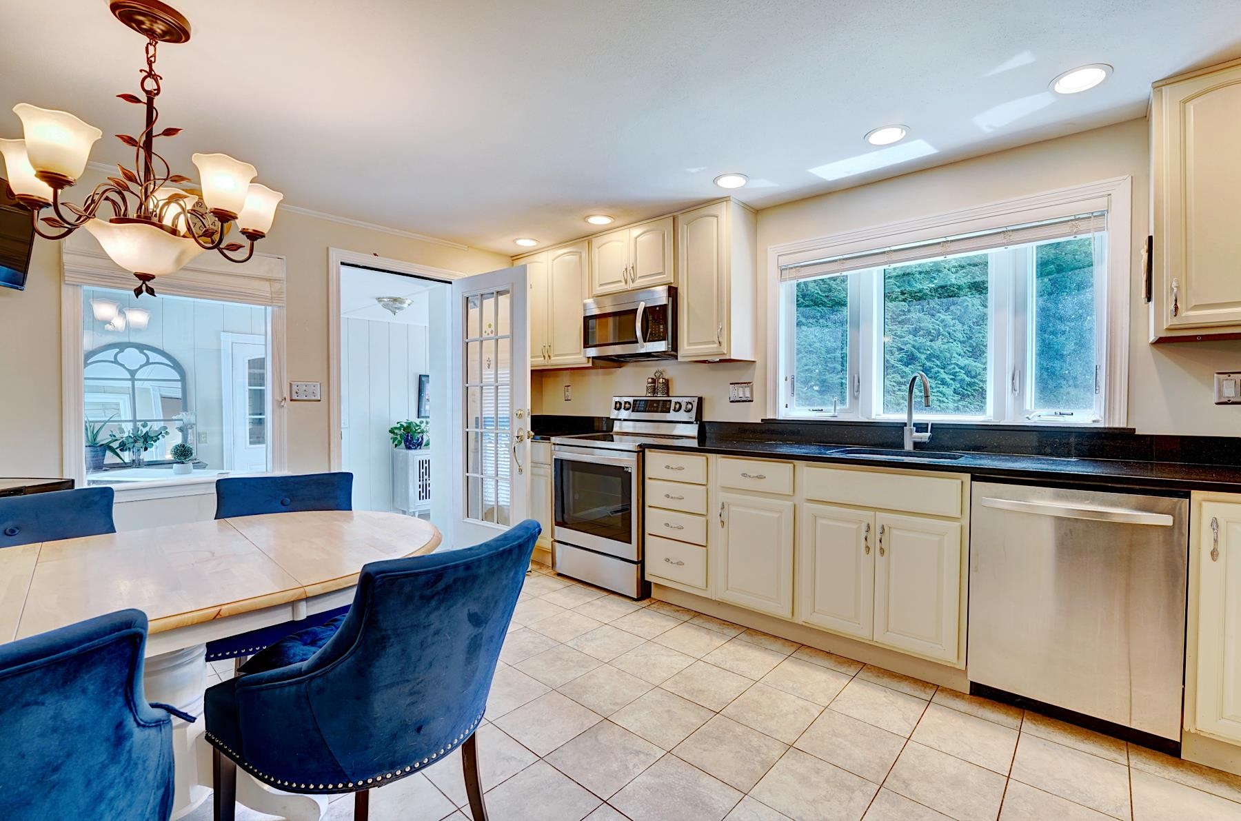 7 Acorn Acres Rye, NH 03870 - Photo 5 of 20