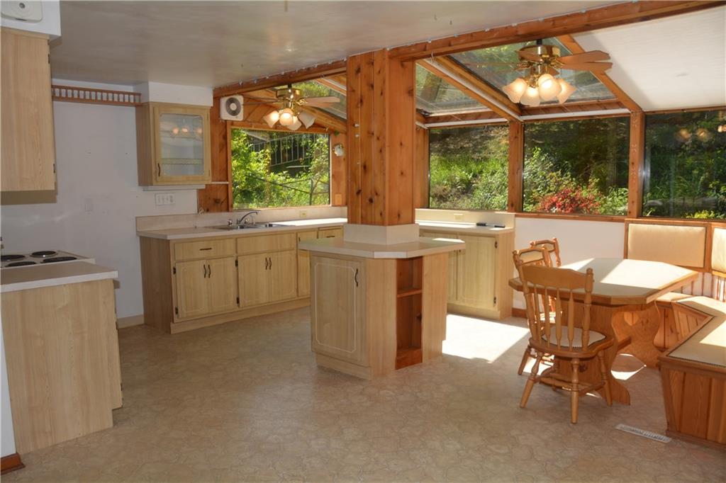 113 Reis Run Road Pittsburgh, PA 15237 - Photo 4 of 17