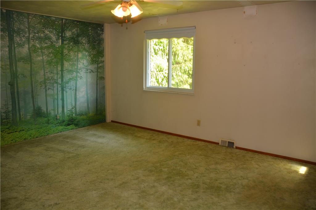 113 Reis Run Road Pittsburgh, PA 15237 - Photo 7 of 17