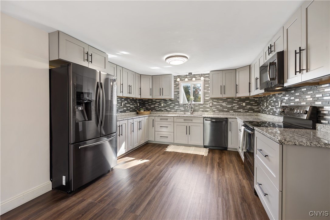 308 Chappell Street Oneida, NY 13421 - Photo 7 of 27