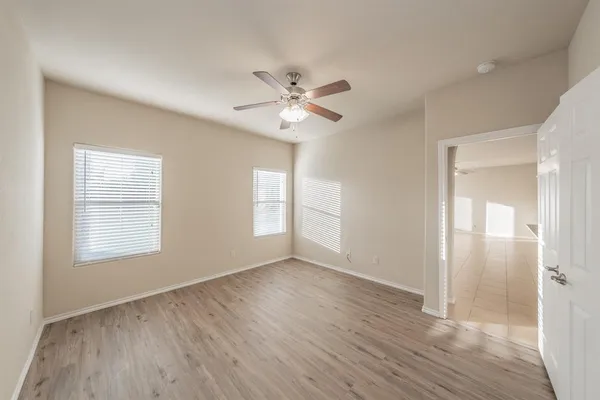 $2,095 | 643 Alexander Street, Grand Prairie, TX 75051