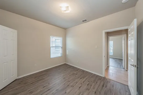 $2,095 | 643 Alexander Street, Grand Prairie, TX 75051