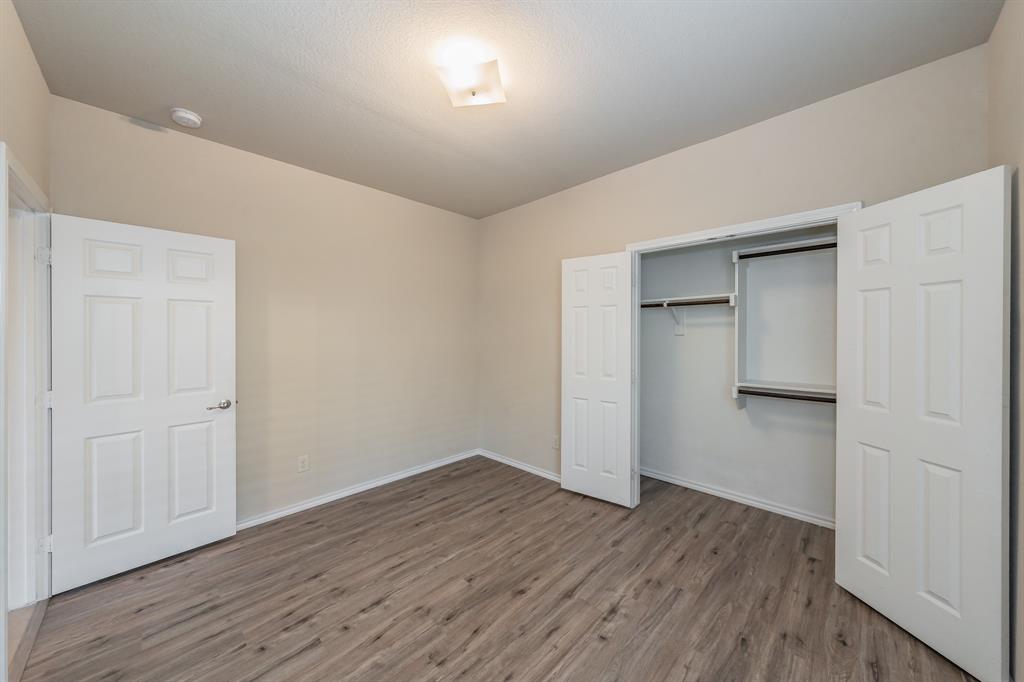 643 Alexander Street Grand Prairie, TX 75051 - Photo 32 of 40