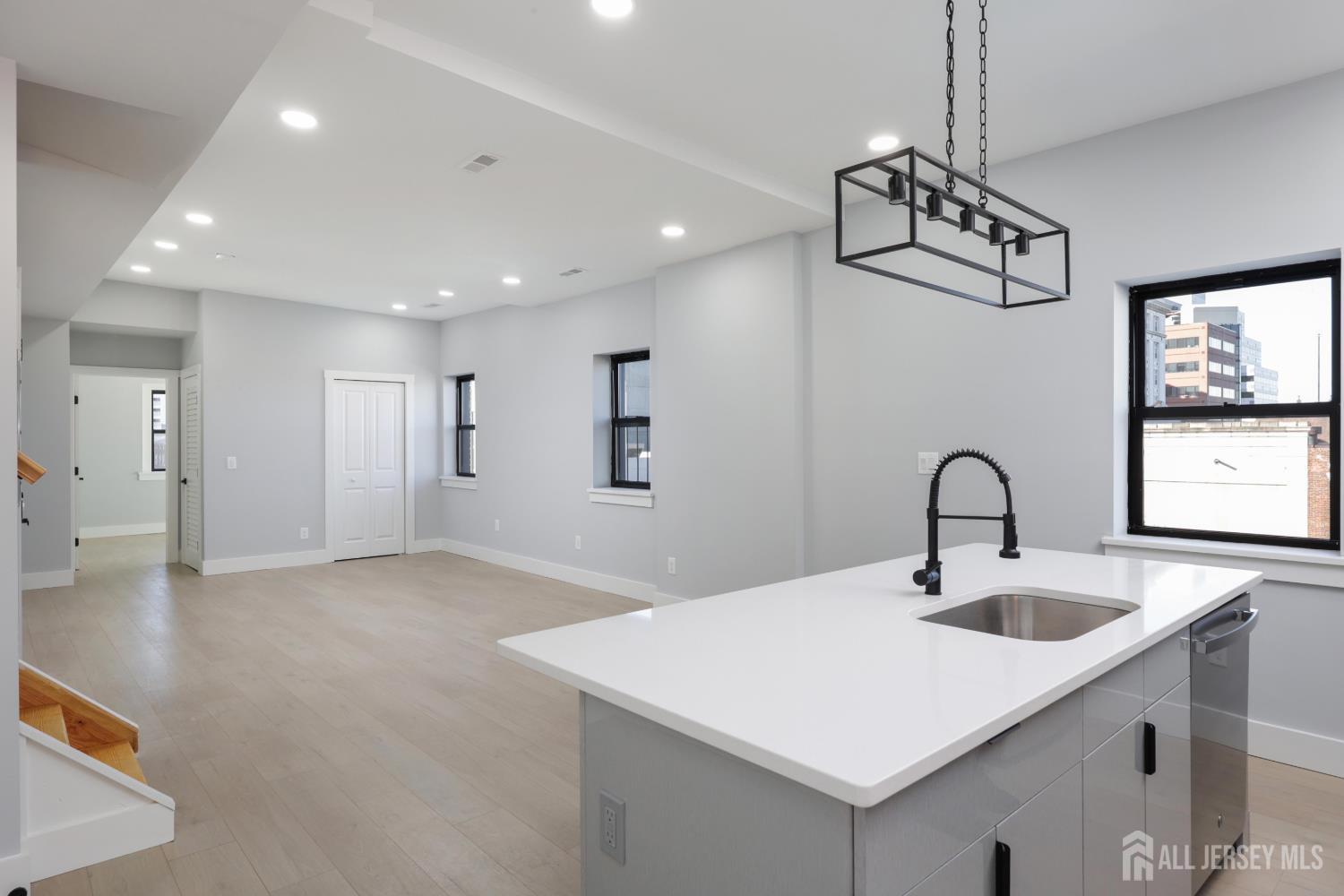 365 George Street, Unit 5 New Brunswick, NJ 08901 - Photo 8 of 24