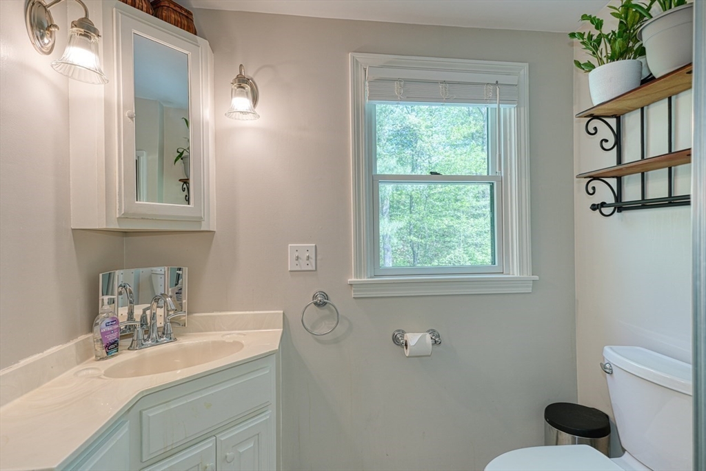 148 Northgate Road Northborough, MA 01532 - Photo 19 of 33 Gallery Image 19