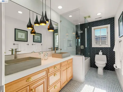 $5,295,000 | 10507 Manzanita Court, Cupertino, CA 95014