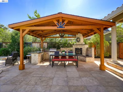 $5,295,000 | 10507 Manzanita Court, Cupertino, CA 95014