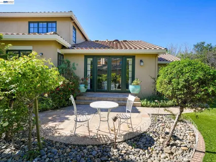 $5,295,000 | 10507 Manzanita Court, Cupertino, CA 95014