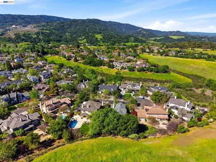 $5,295,000 | 10507 Manzanita Court, Cupertino, CA 95014