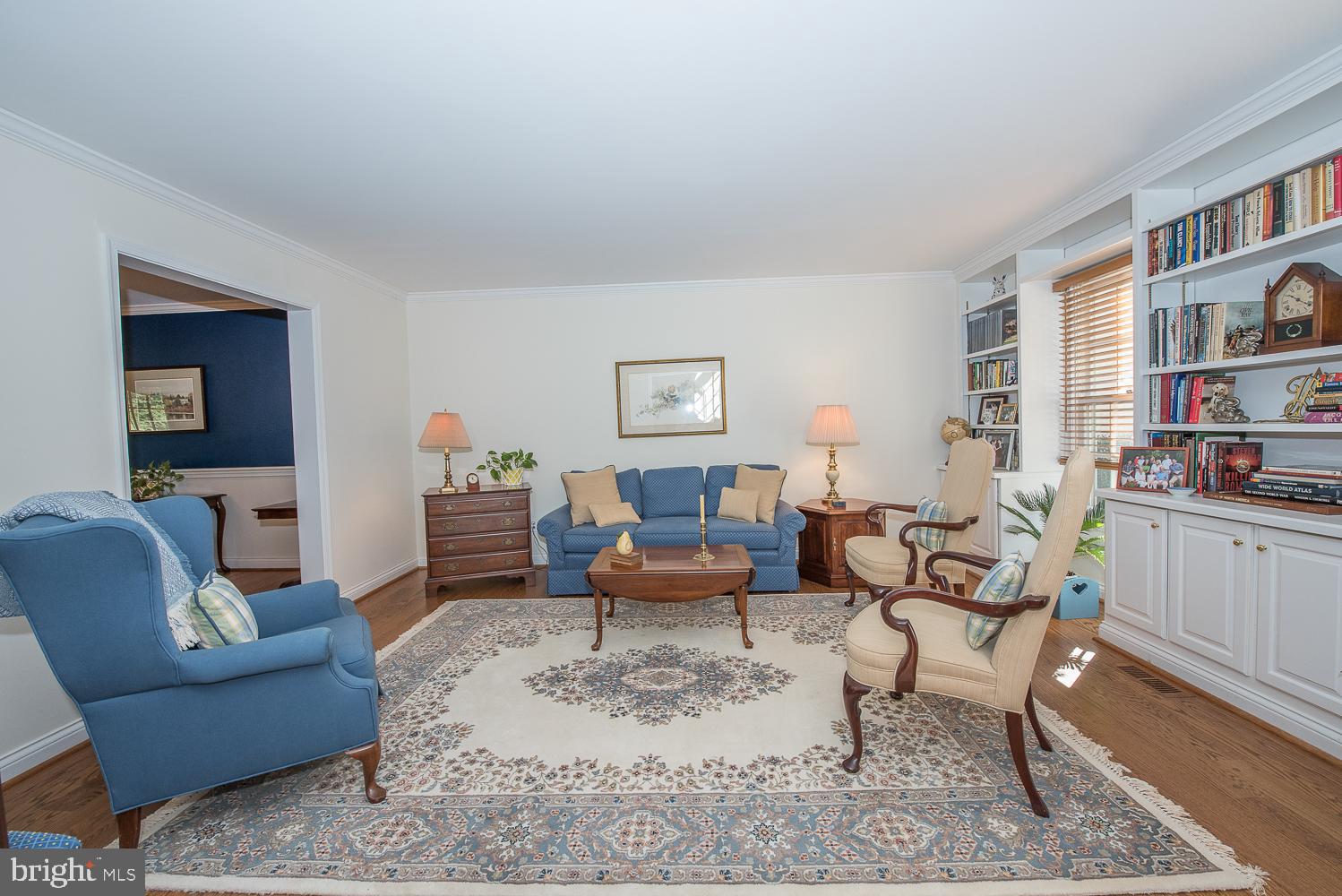 427 Waynesbrooke Road Berwyn, PA 19312 - Photo 8 of 30 Living Room