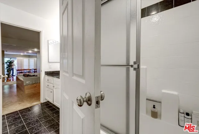 $499,000 | 1355 North Sierra Bonita Avenue, Unit 411, West Hollywood, CA 90046